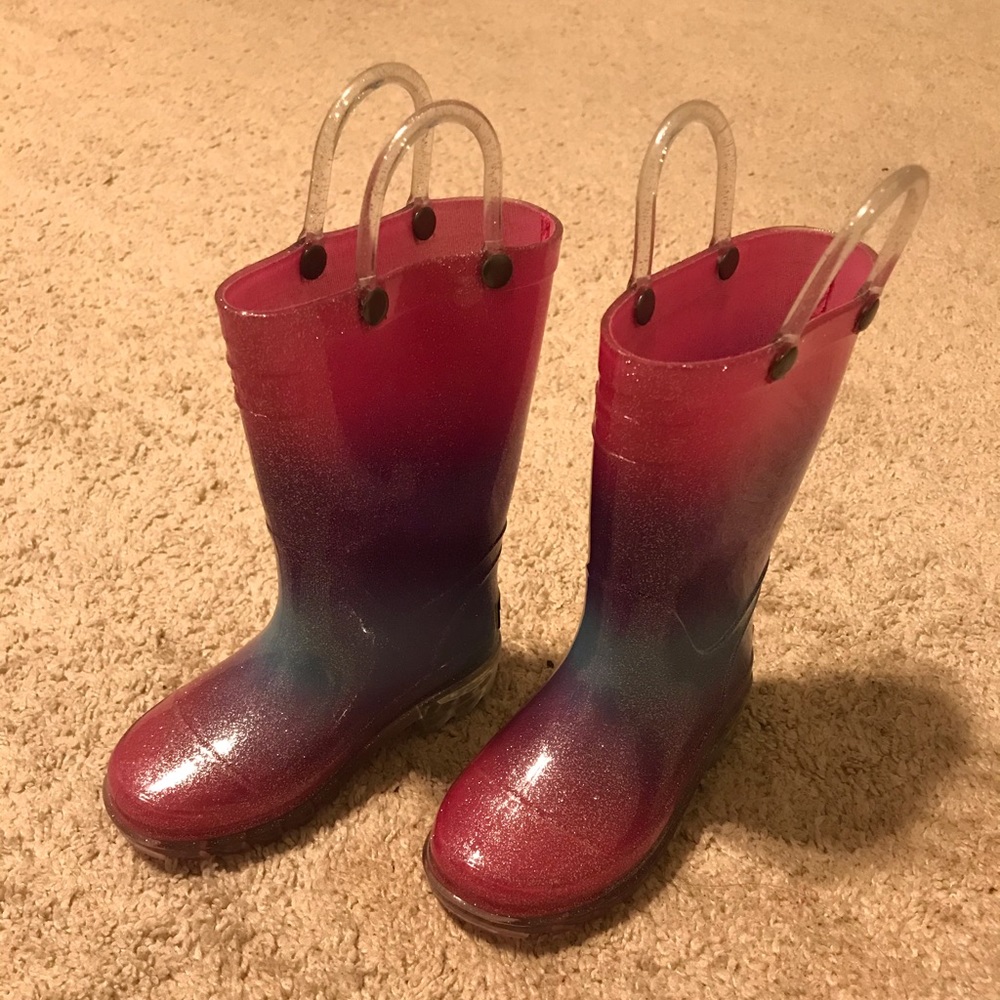 COPY - Toddler girl Light up rain boots-size7